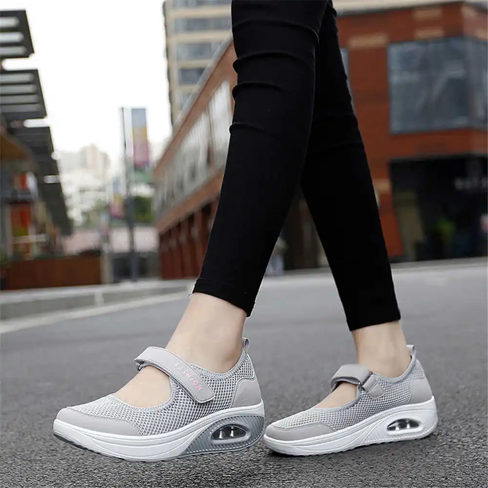 Formal Upper Wear For Men Winter - 36-41 Demi-season Colored Sneakers Walking Skates